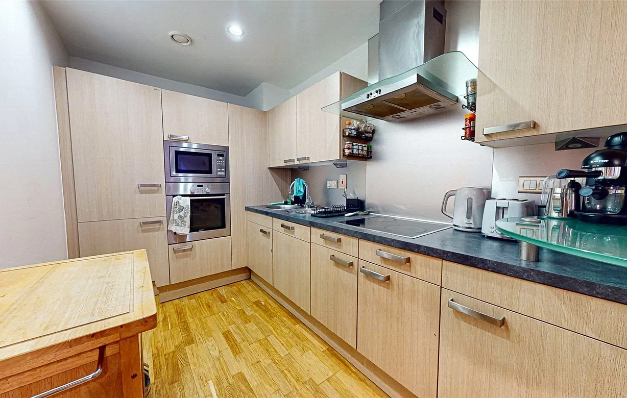 2 bedroom apartment to rent - Bentley Hurst
