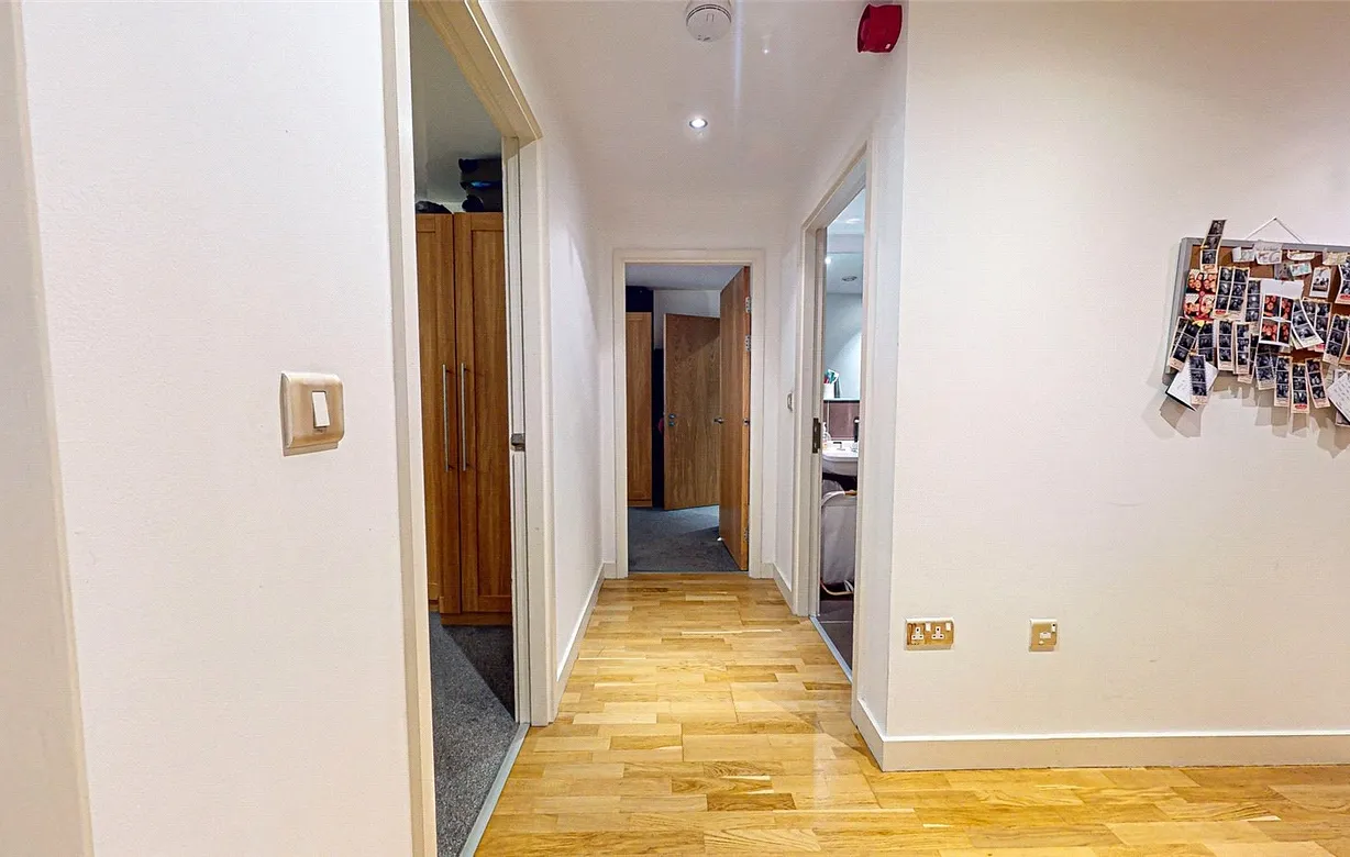 2 bedroom apartment to rent - Bentley Hurst
