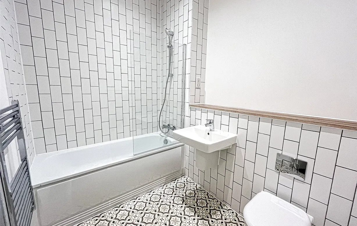 2 bedroom apartment to rent - Bentley Hurst