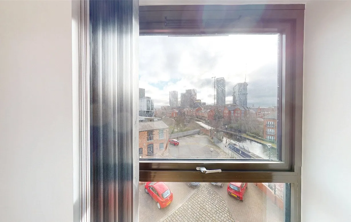 2 bedroom apartment to rent - Bentley Hurst
