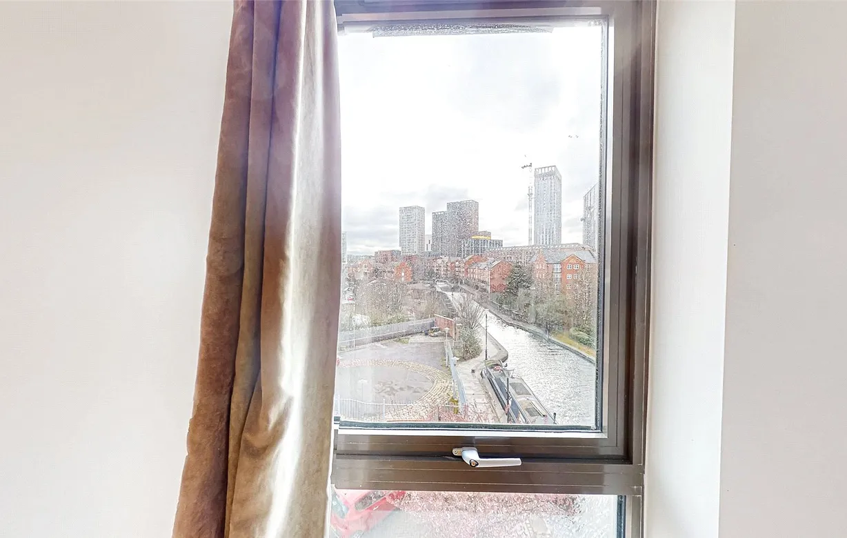 2 bedroom apartment to rent - Bentley Hurst