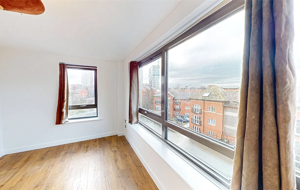 2 bedroom apartment to rent - Bentley Hurst