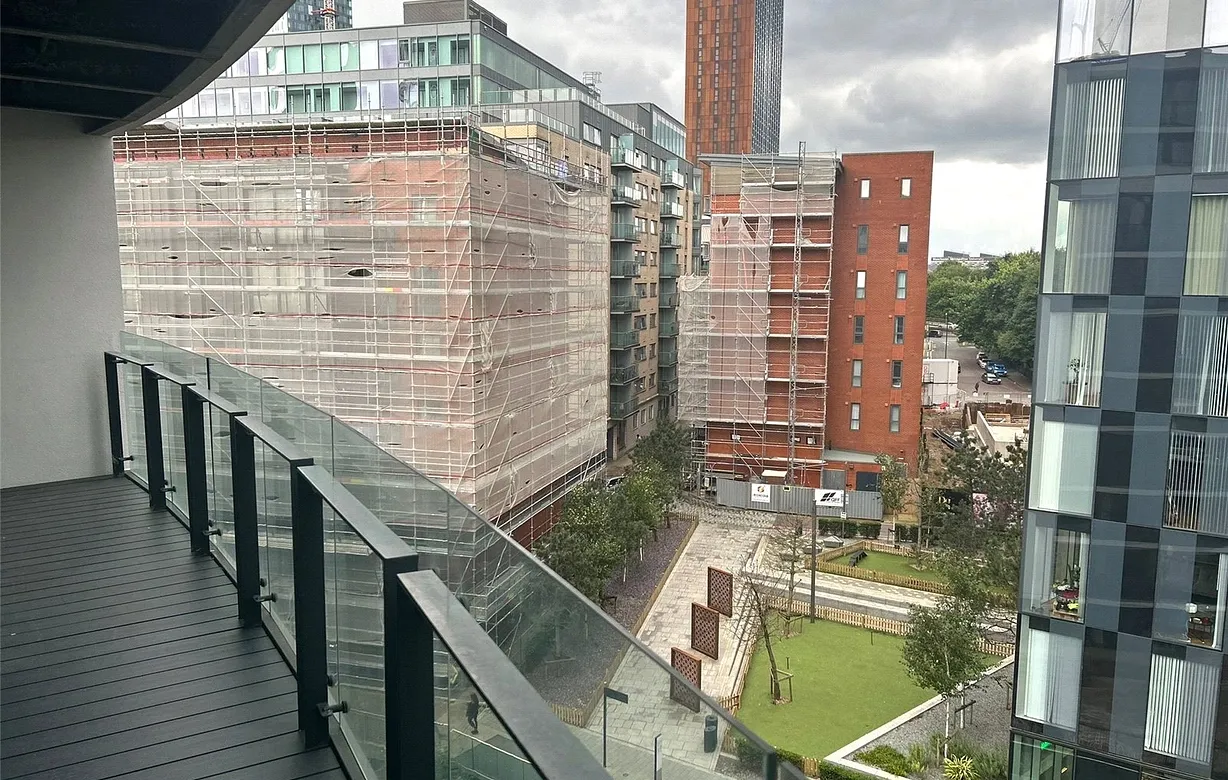 2 bedroom apartment to rent - Bentley Hurst