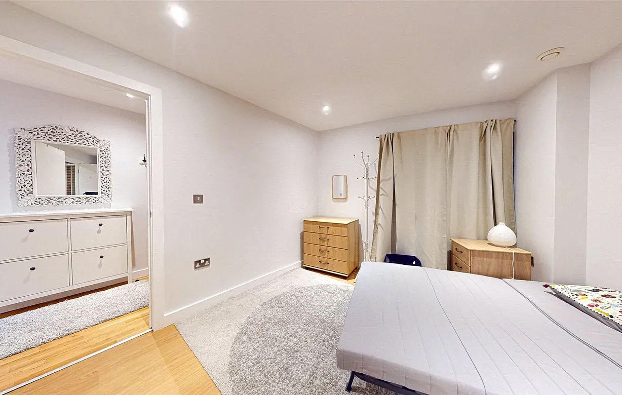 2 bedroom apartment to rent - Bentley Hurst