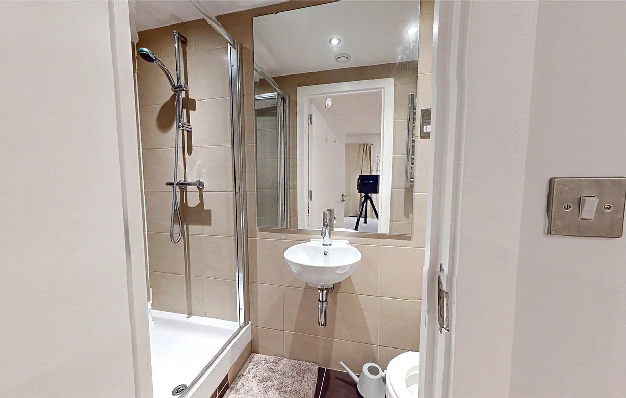 2 bedroom apartment to rent - Bentley Hurst