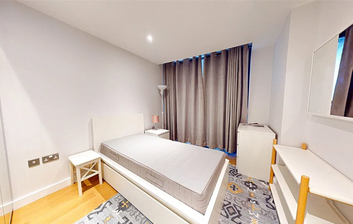 2 bedroom apartment to rent - Bentley Hurst