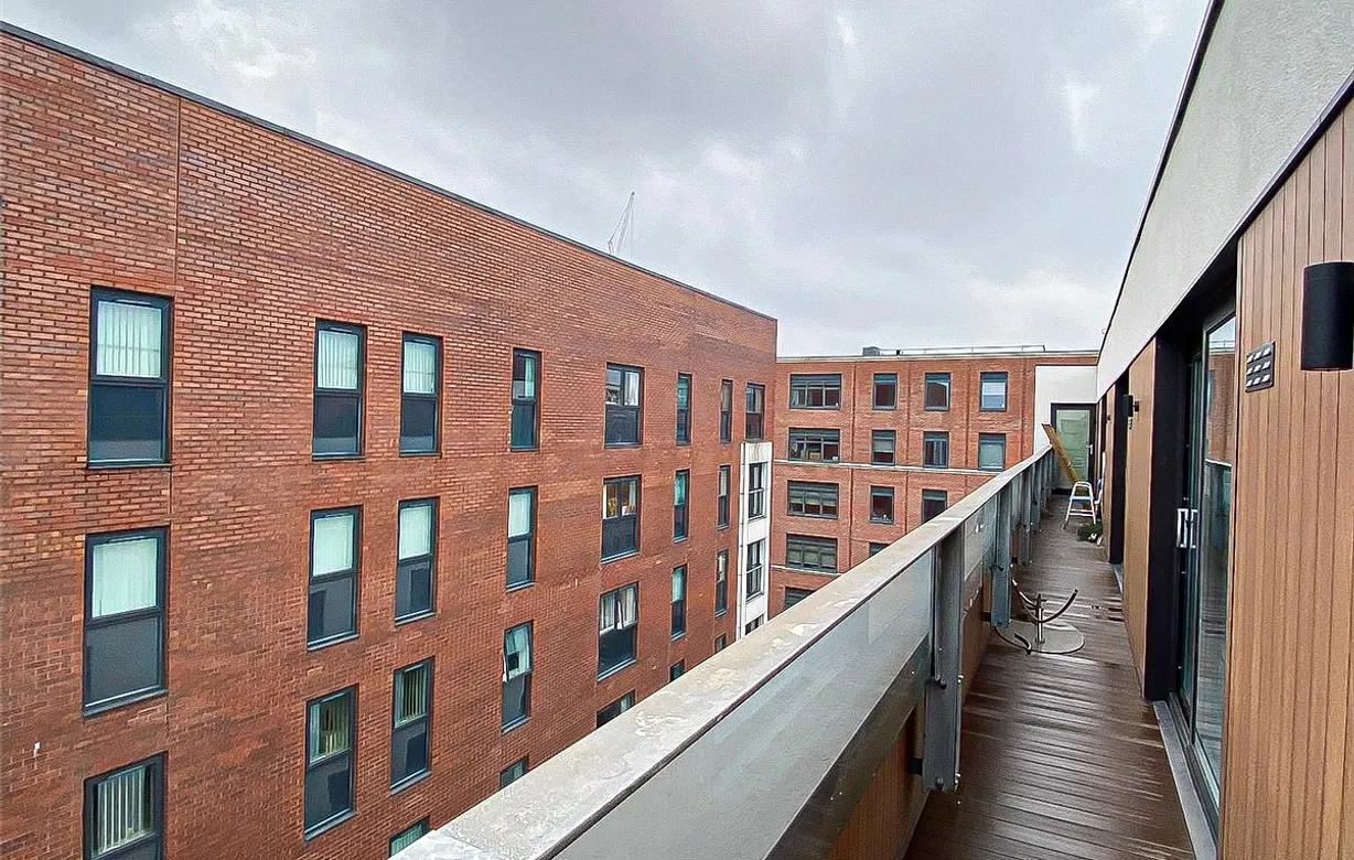 2 bedroom apartment for sale - Bentley Hurst