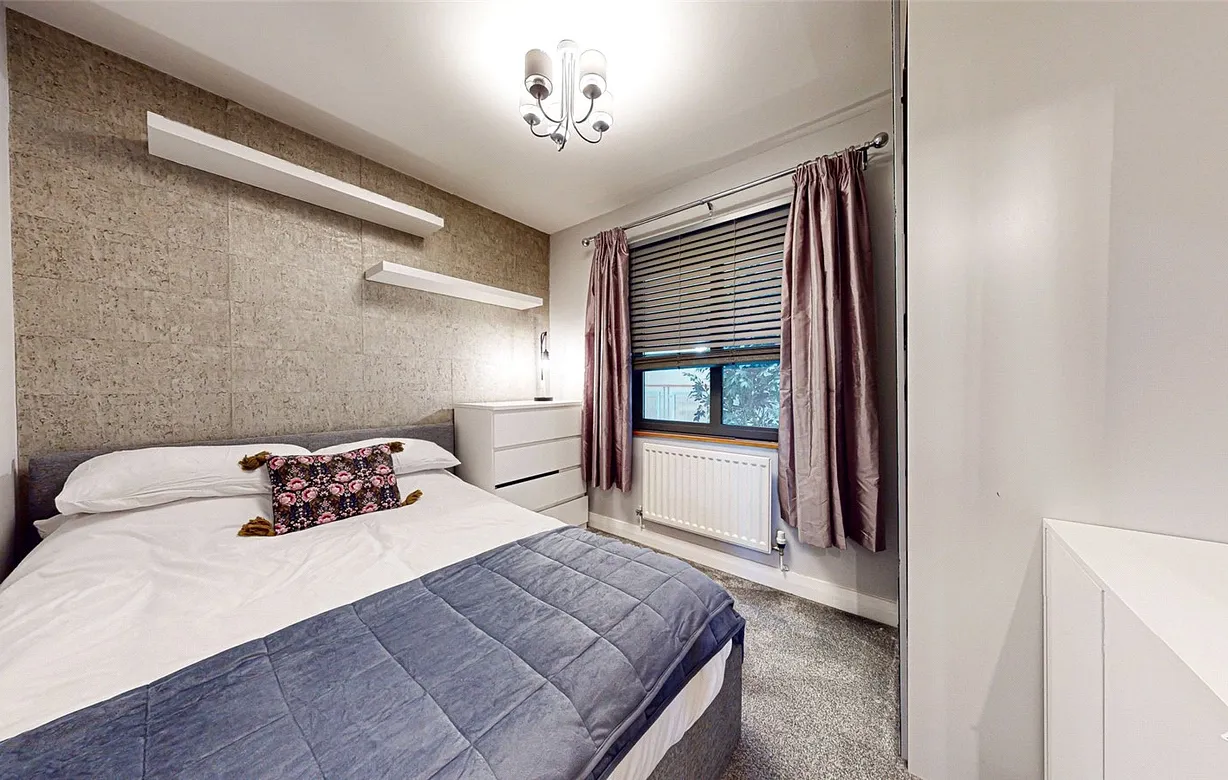 2 bedroom apartment for sale - Bentley Hurst