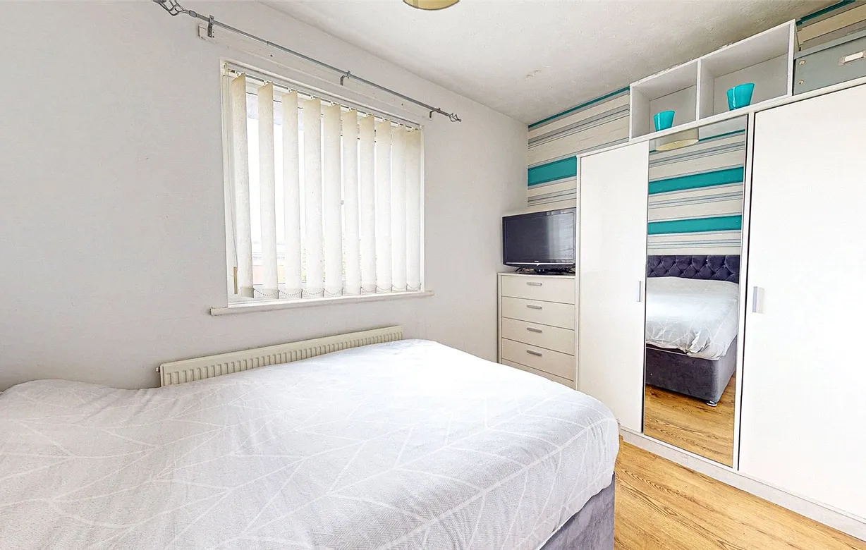 2 bedroom maisonette for sale - Bentley Hurst