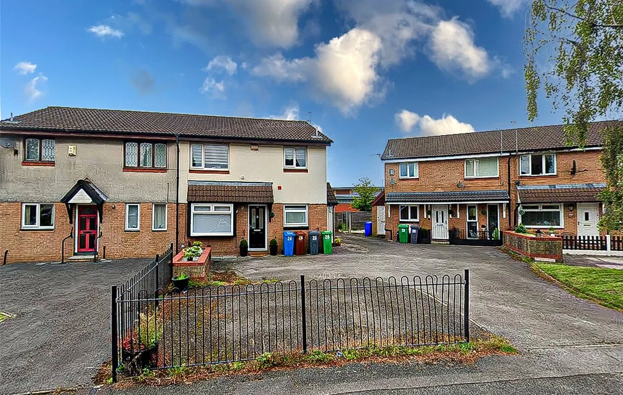 2 bedroom maisonette for sale - Bentley Hurst