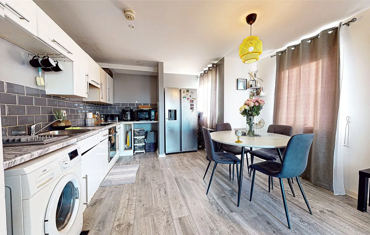 2 bedroom apartment for sale - Bentley Hurst