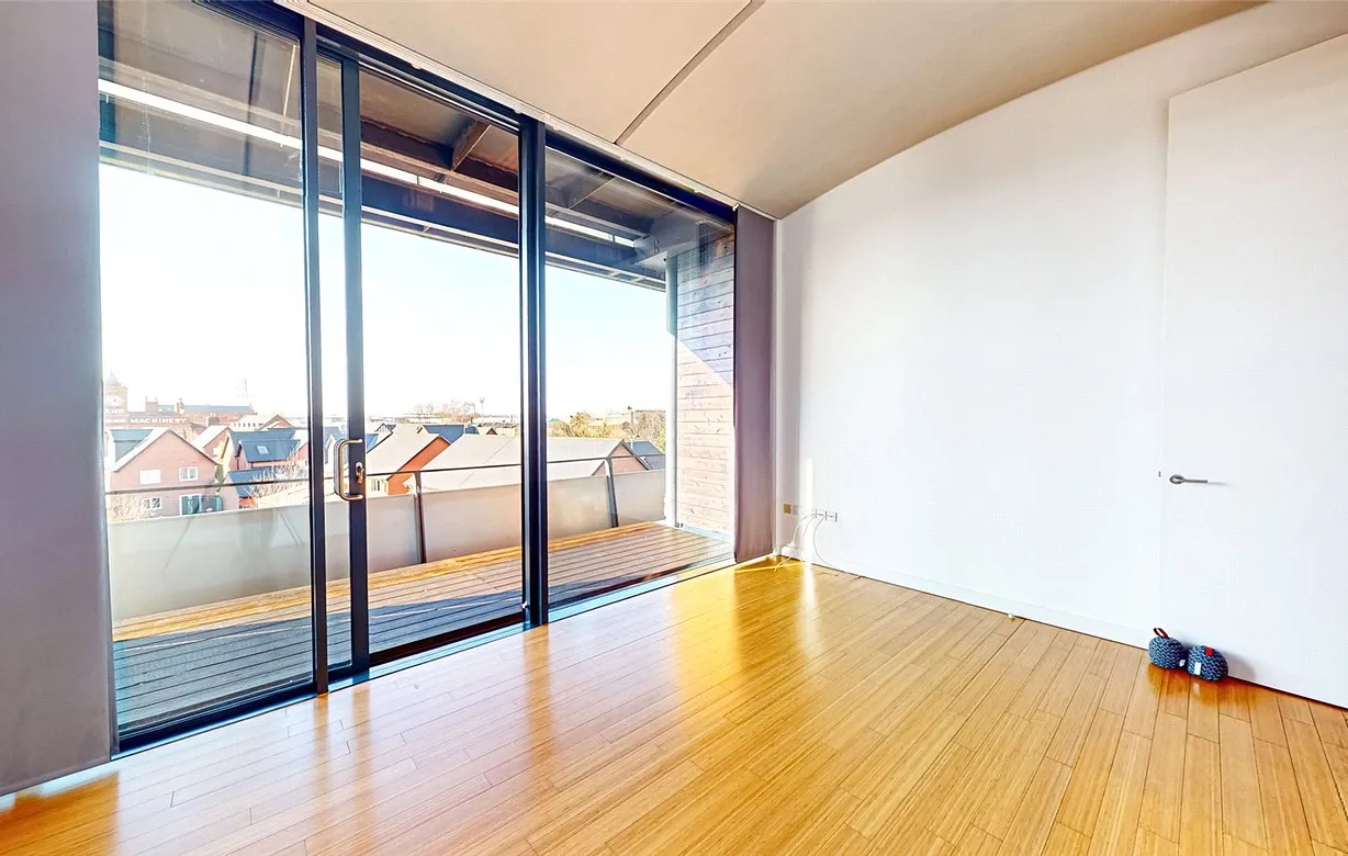 2 bedroom apartment to rent - Bentley Hurst