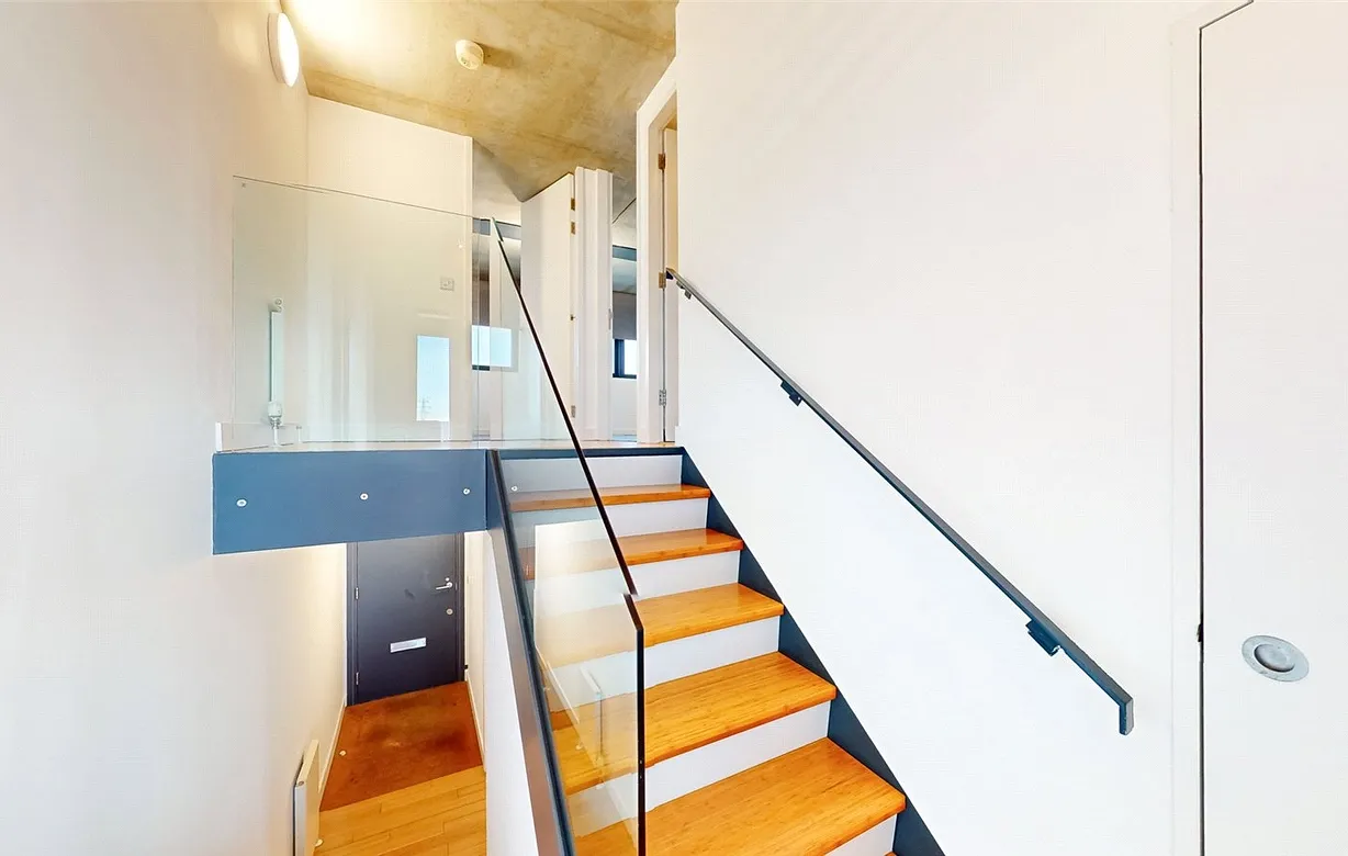 2 bedroom apartment to rent - Bentley Hurst