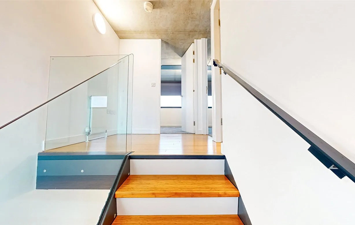 2 bedroom apartment to rent - Bentley Hurst