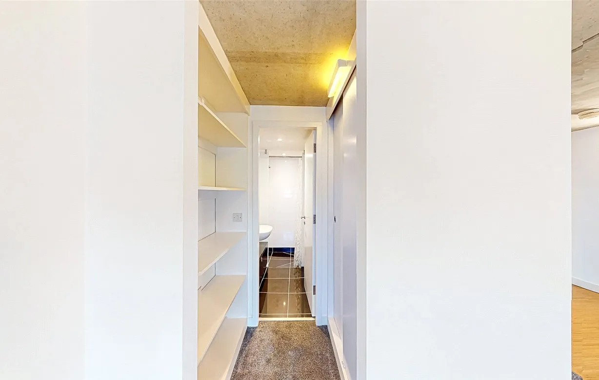 2 bedroom apartment to rent - Bentley Hurst