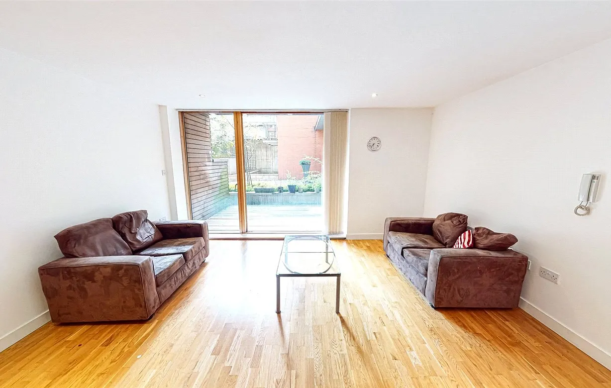 2 bedroom apartment for sale - Bentley Hurst