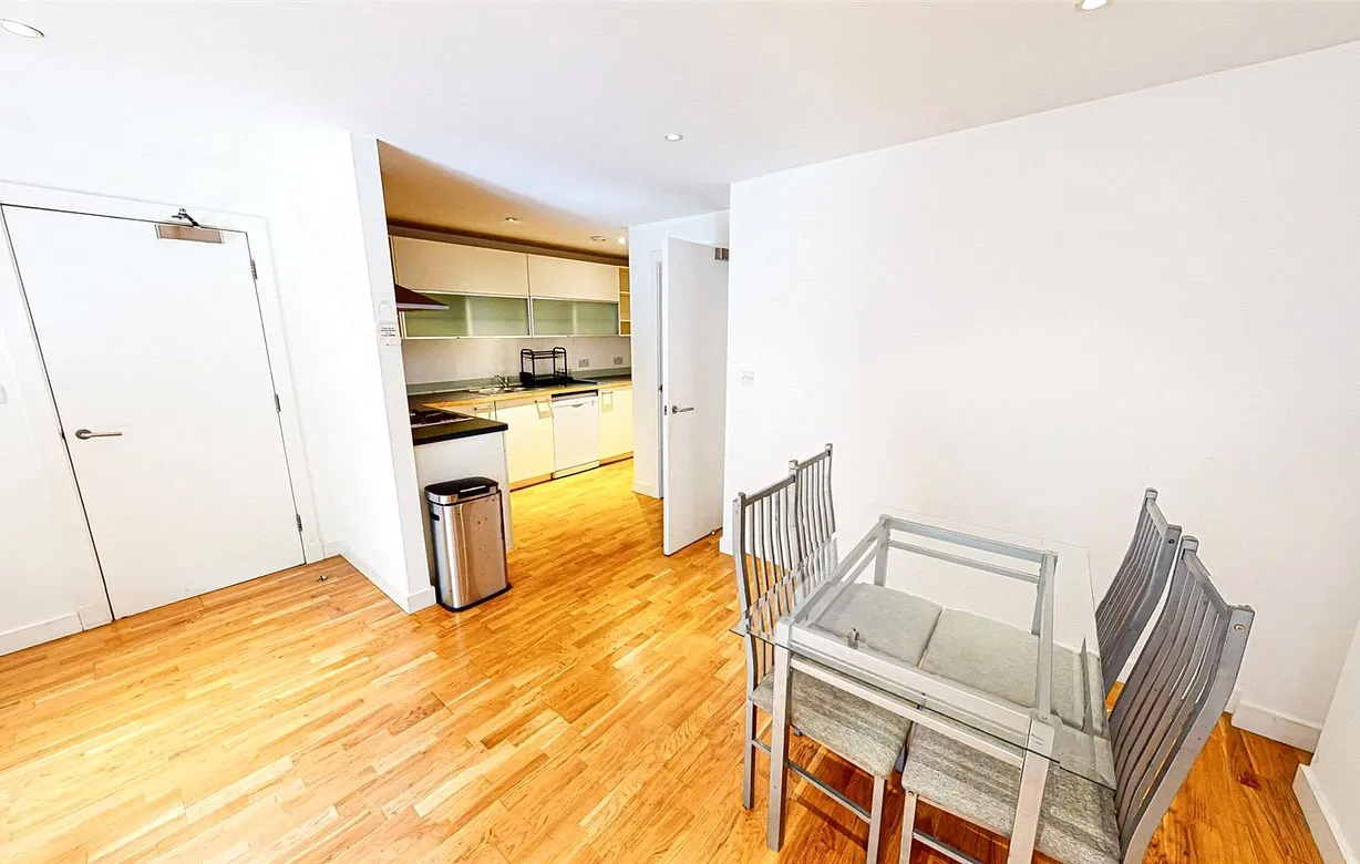 2 bedroom apartment for sale - Bentley Hurst