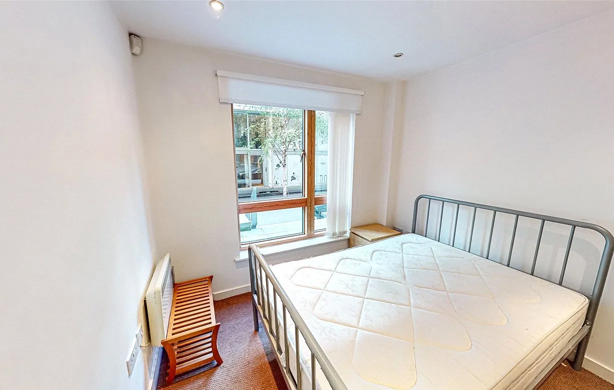2 bedroom apartment for sale - Bentley Hurst