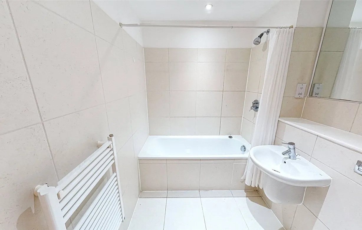 2 bedroom apartment for sale - Bentley Hurst