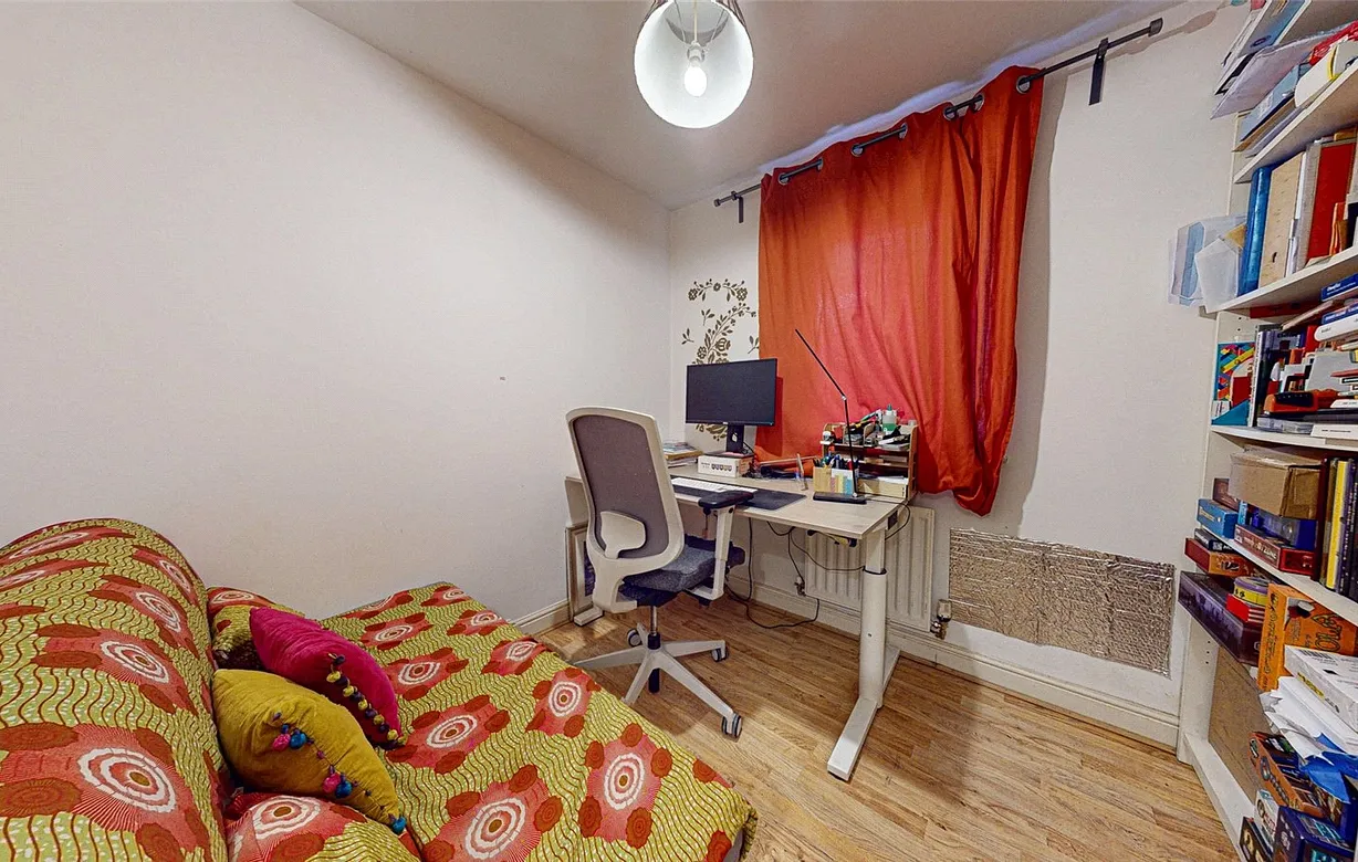 2 bedroom apartment for sale - Bentley Hurst