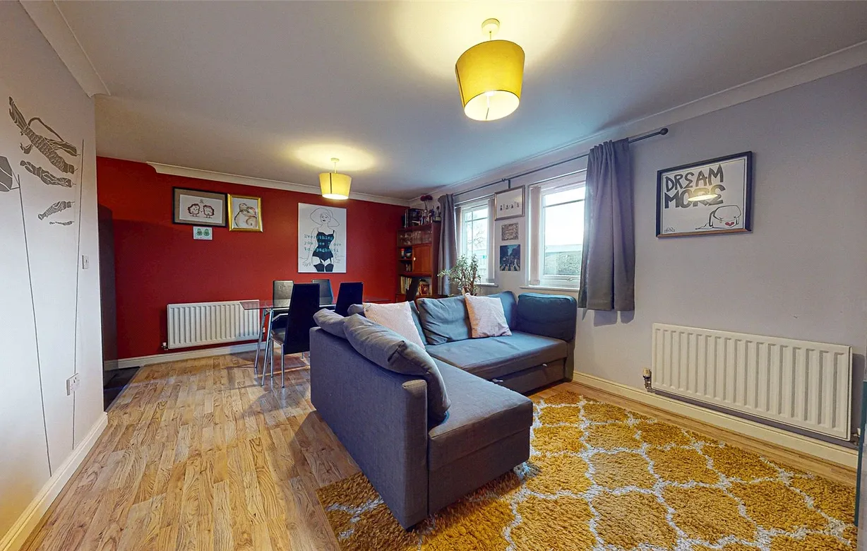2 bedroom apartment for sale - Bentley Hurst