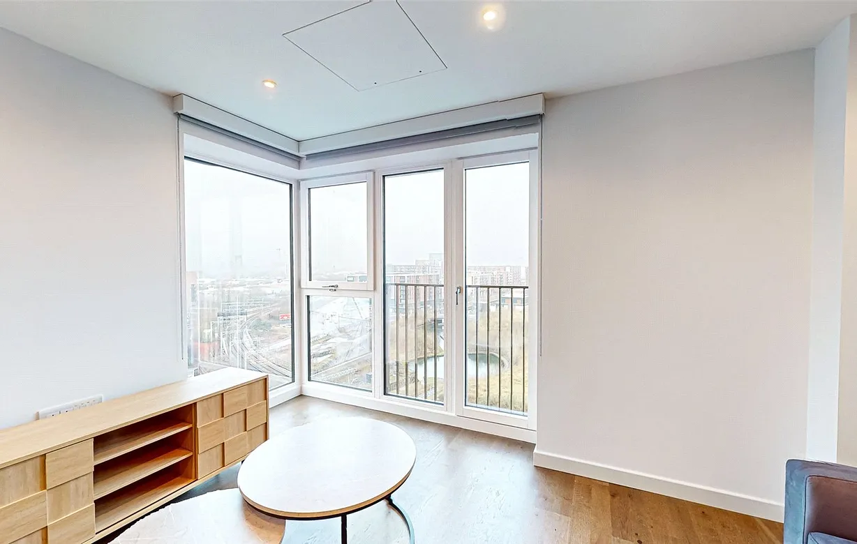 2 bedroom apartment to rent - Bentley Hurst