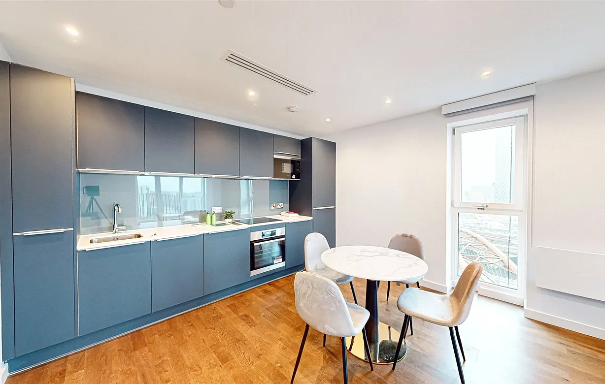 2 bedroom apartment to rent - Bentley Hurst