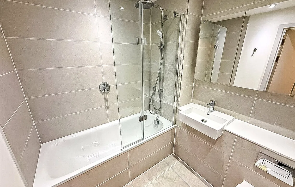 2 bedroom apartment to rent - Bentley Hurst