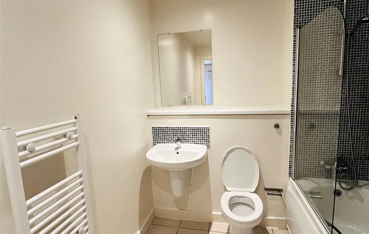 2 bedroom apartment for sale - Bentley Hurst