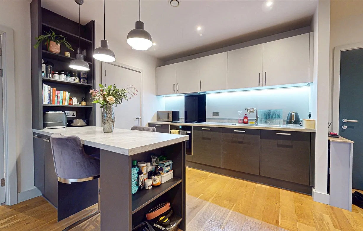 2 bedroom apartment for sale - Bentley Hurst