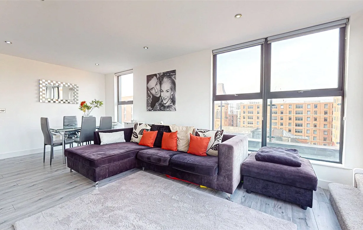 2 bedroom apartment for sale - Bentley Hurst