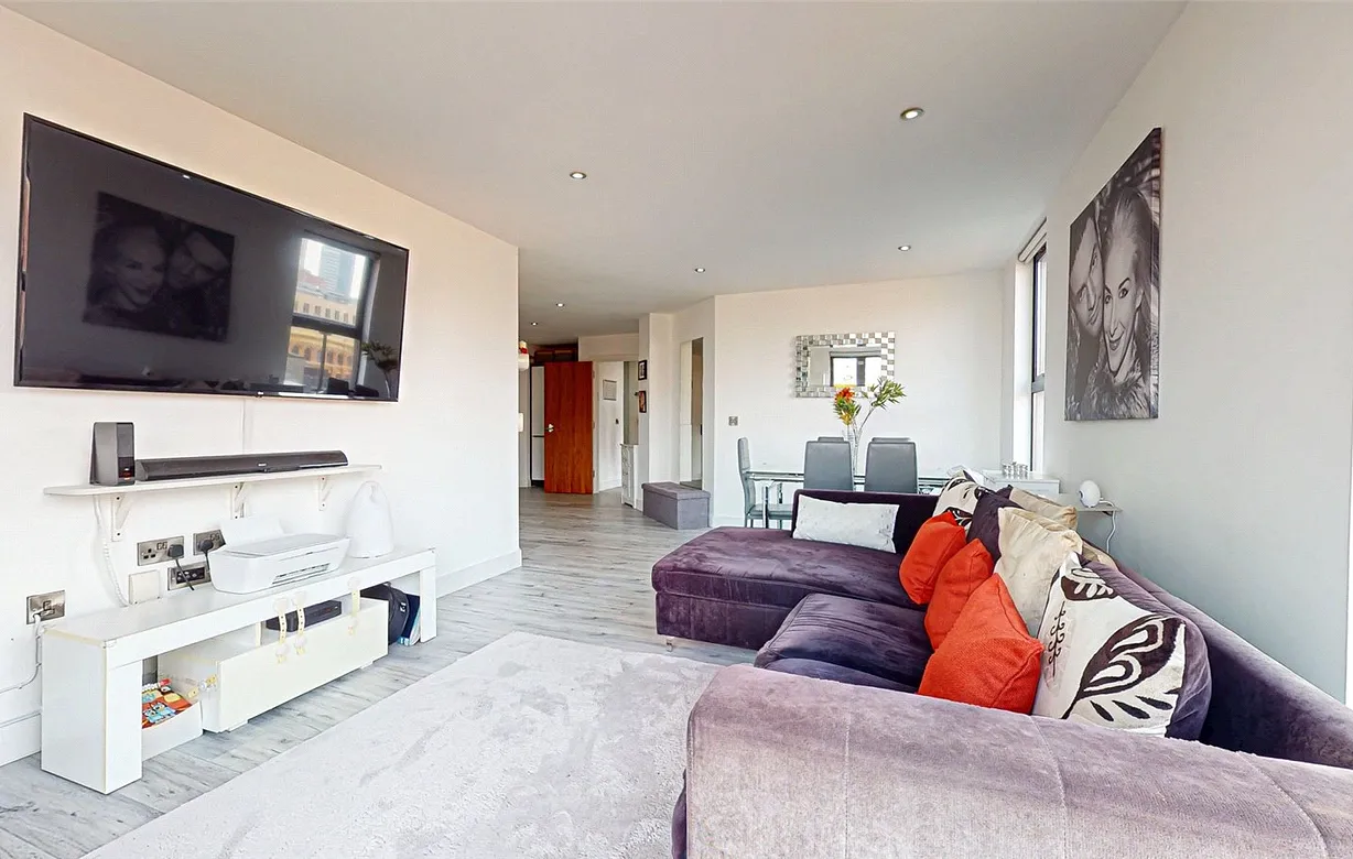 2 bedroom apartment for sale - Bentley Hurst