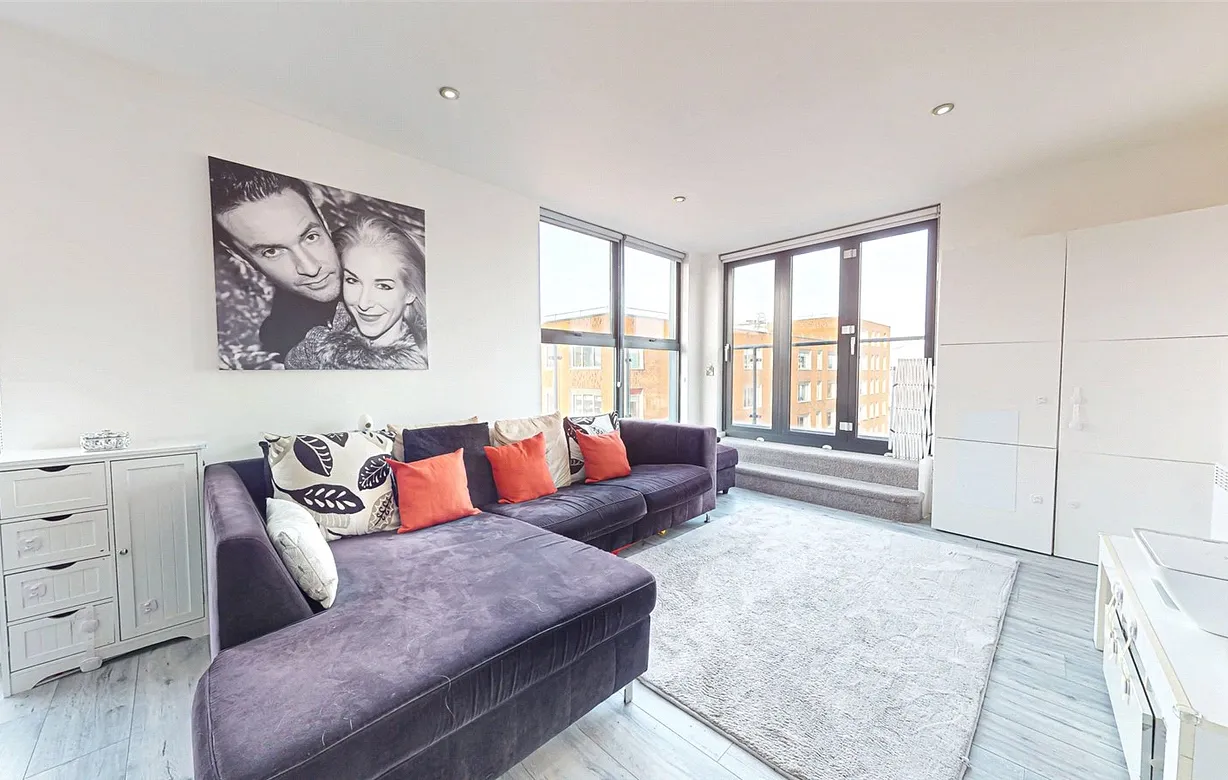 2 bedroom apartment for sale - Bentley Hurst