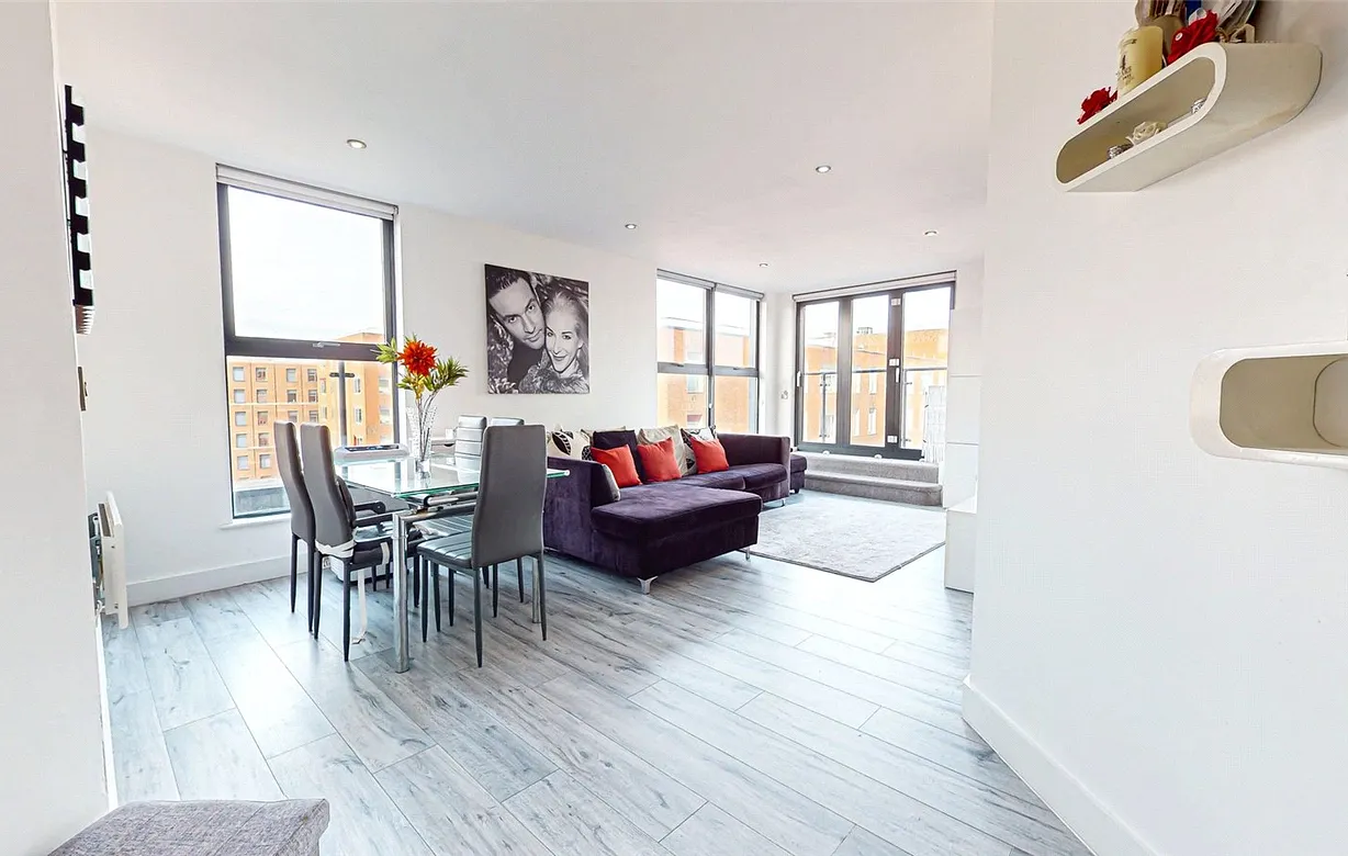 2 bedroom apartment for sale - Bentley Hurst