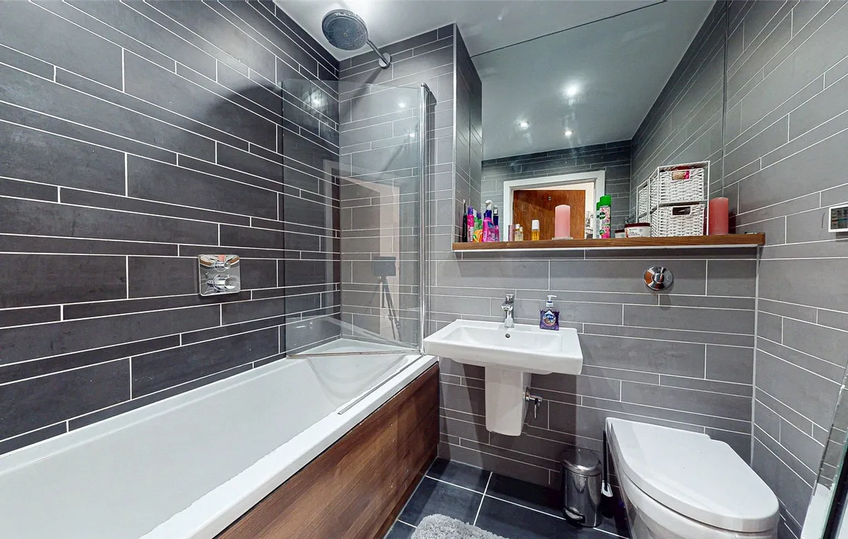 2 bedroom apartment for sale - Bentley Hurst