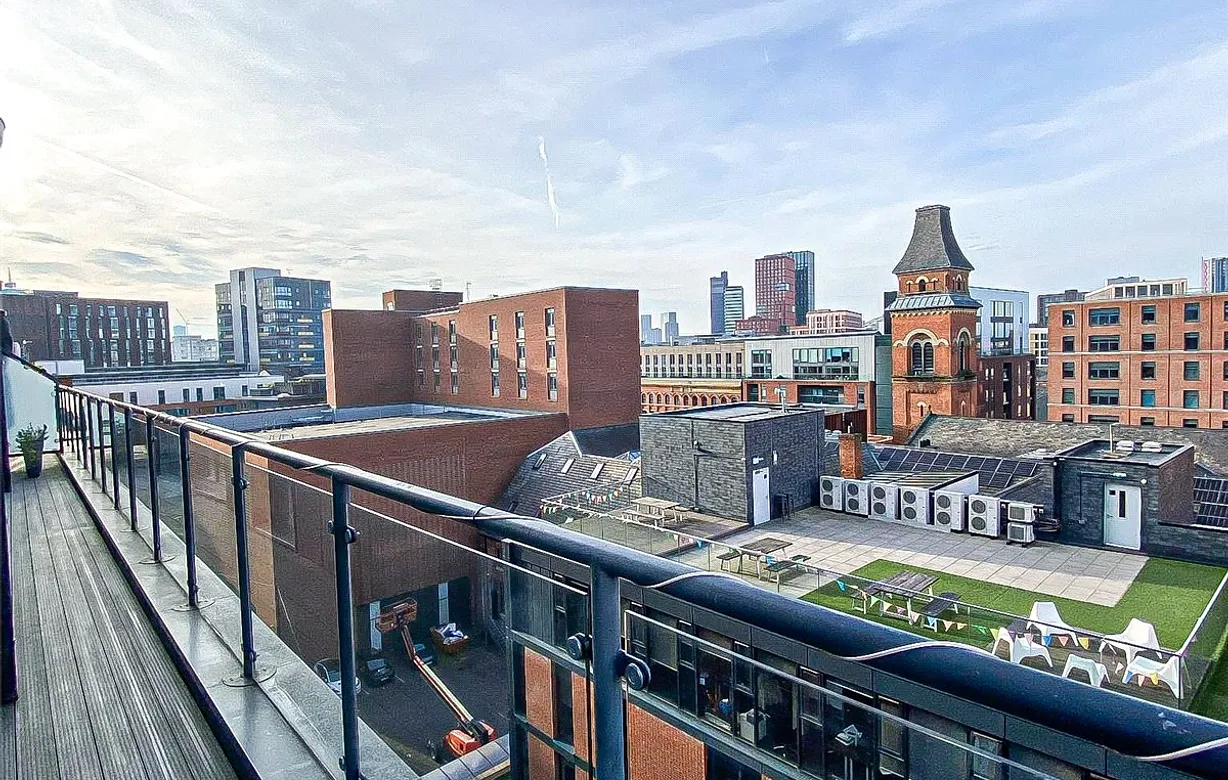 2 bedroom apartment for sale - Bentley Hurst