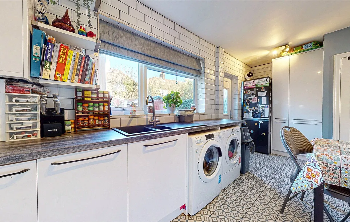 3 bedroom house for sale - Bentley Hurst