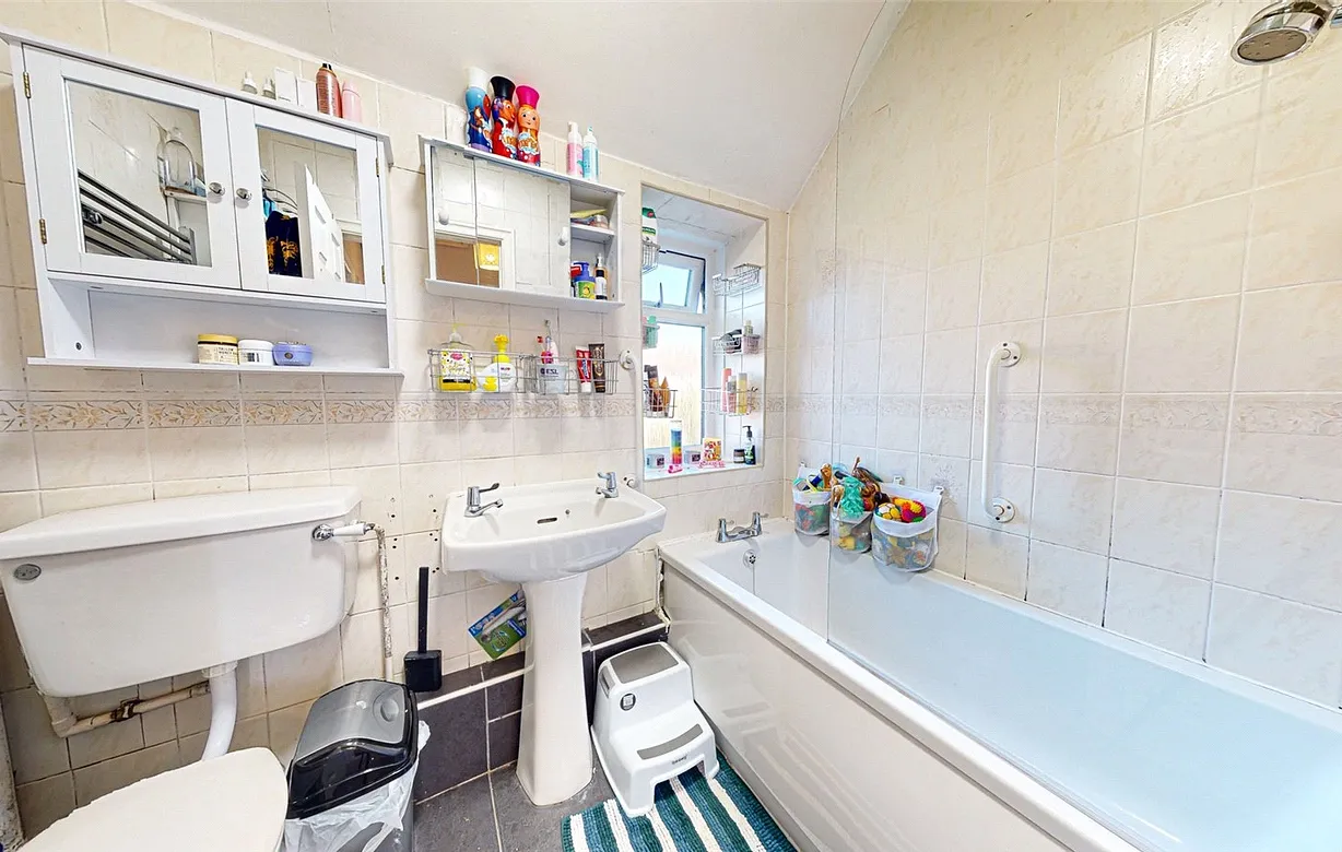 3 bedroom house for sale - Bentley Hurst