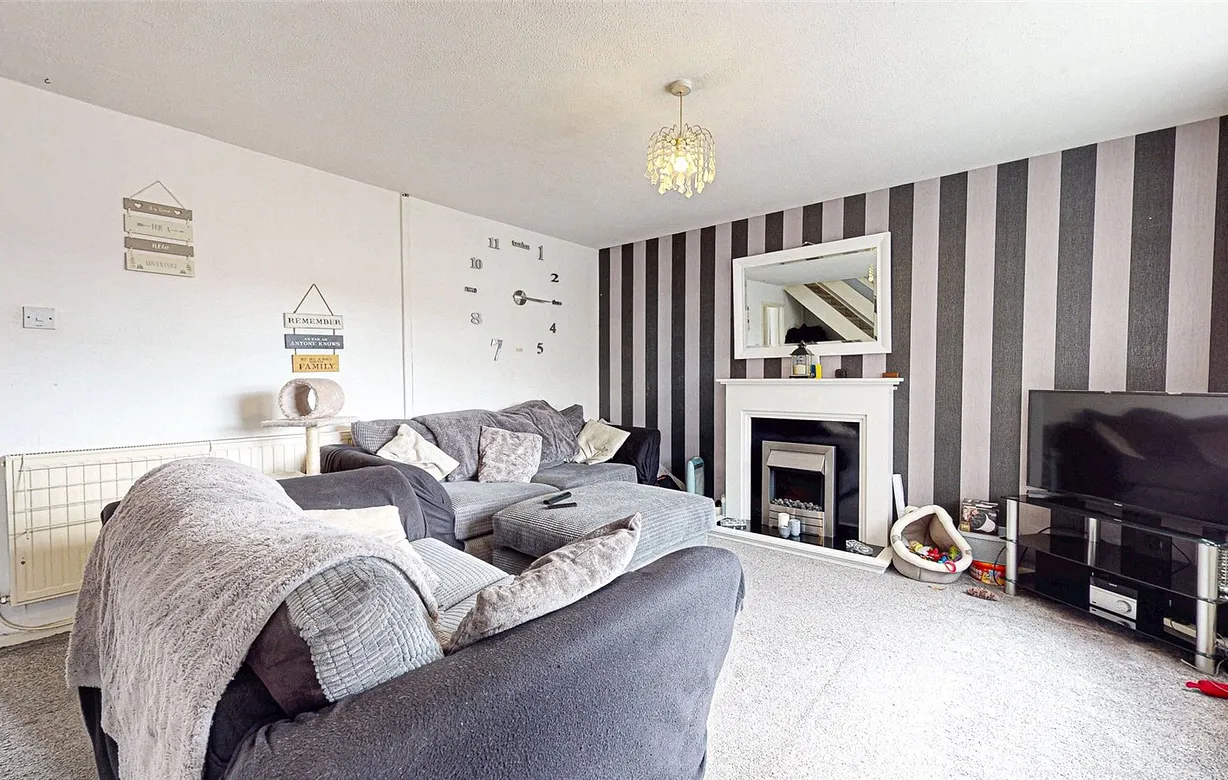 2 bedroom house for sale - Bentley Hurst