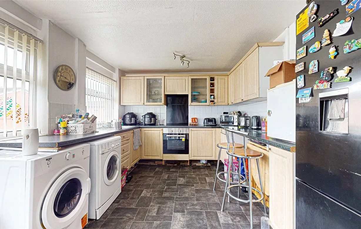 2 bedroom house for sale - Bentley Hurst