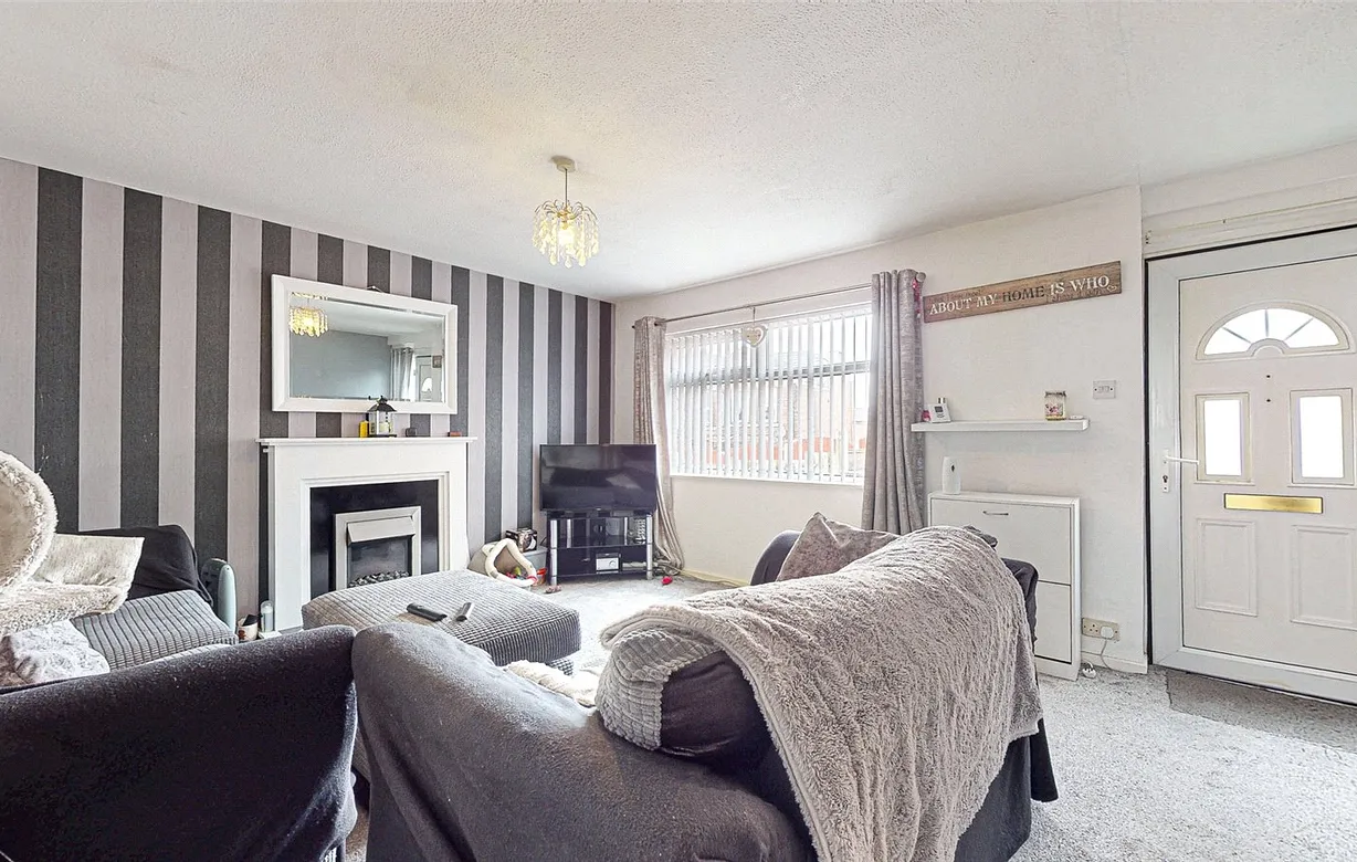 2 bedroom house for sale - Bentley Hurst