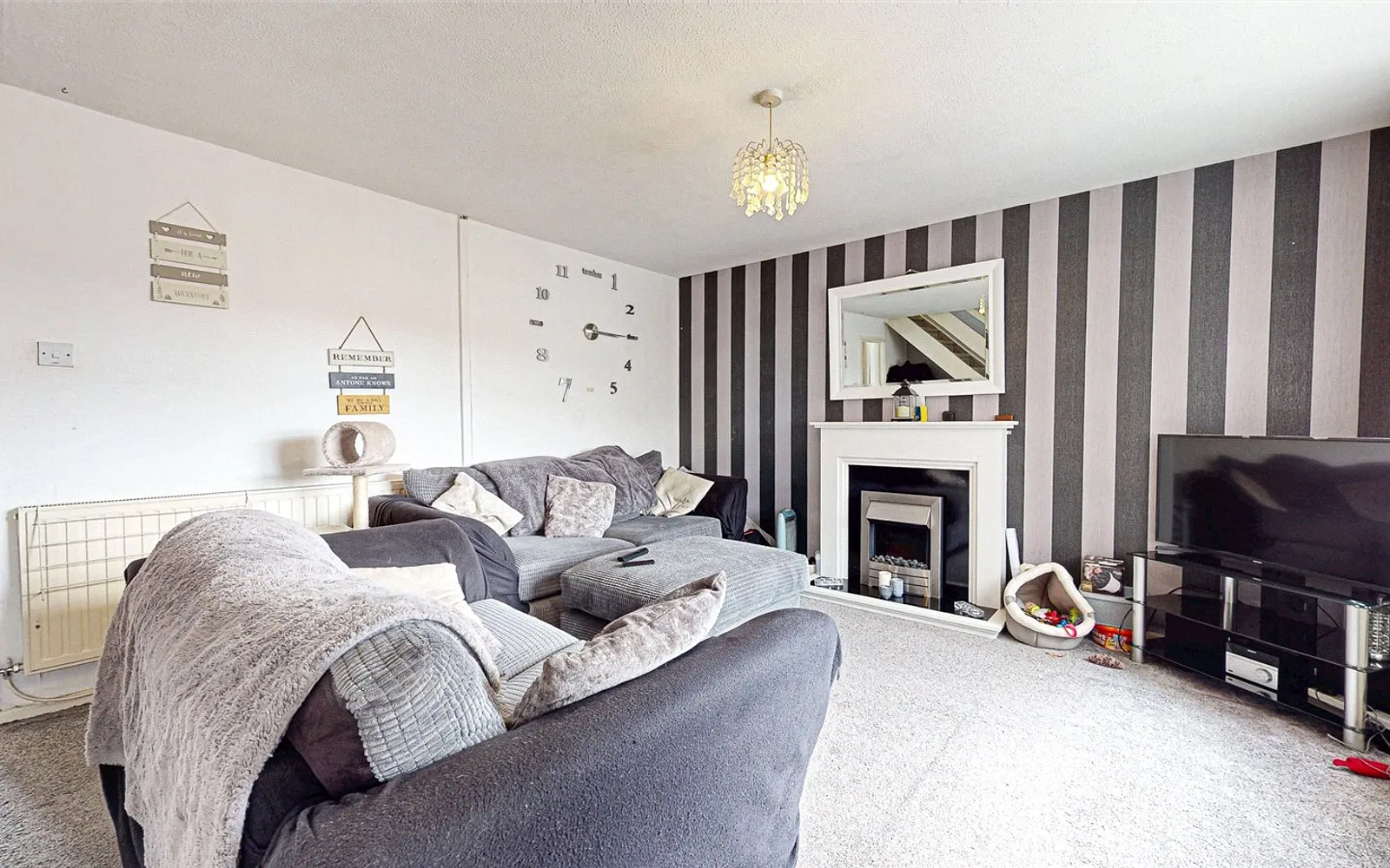 2 bedroom house for sale - Bentley Hurst