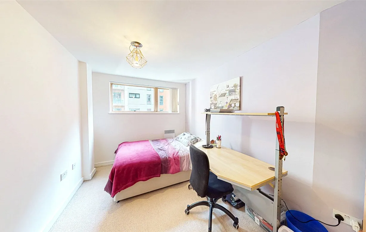 2 bedroom apartment to rent - Bentley Hurst