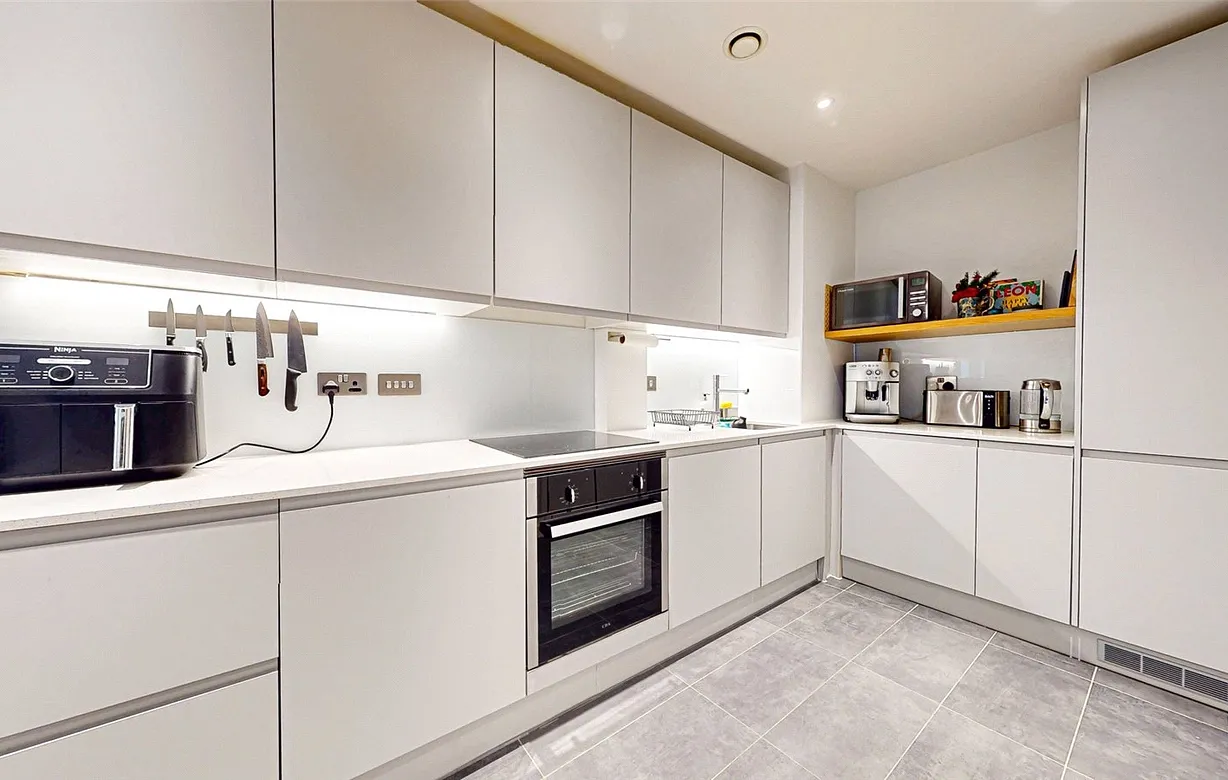 2 bedroom apartment for sale - Bentley Hurst