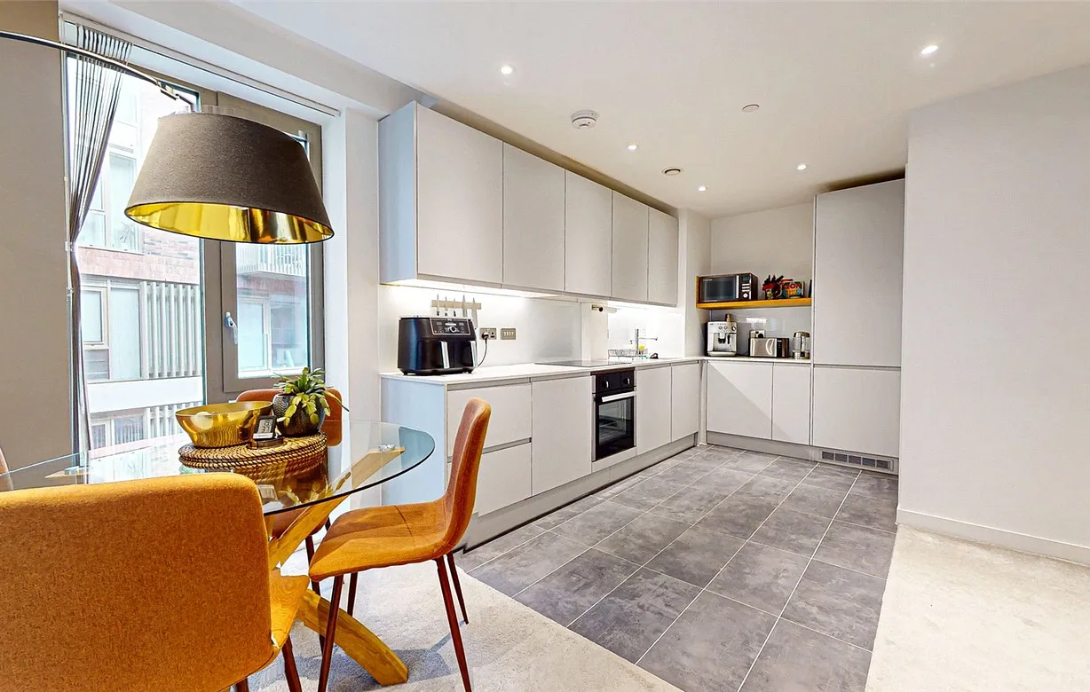 2 bedroom apartment for sale - Bentley Hurst