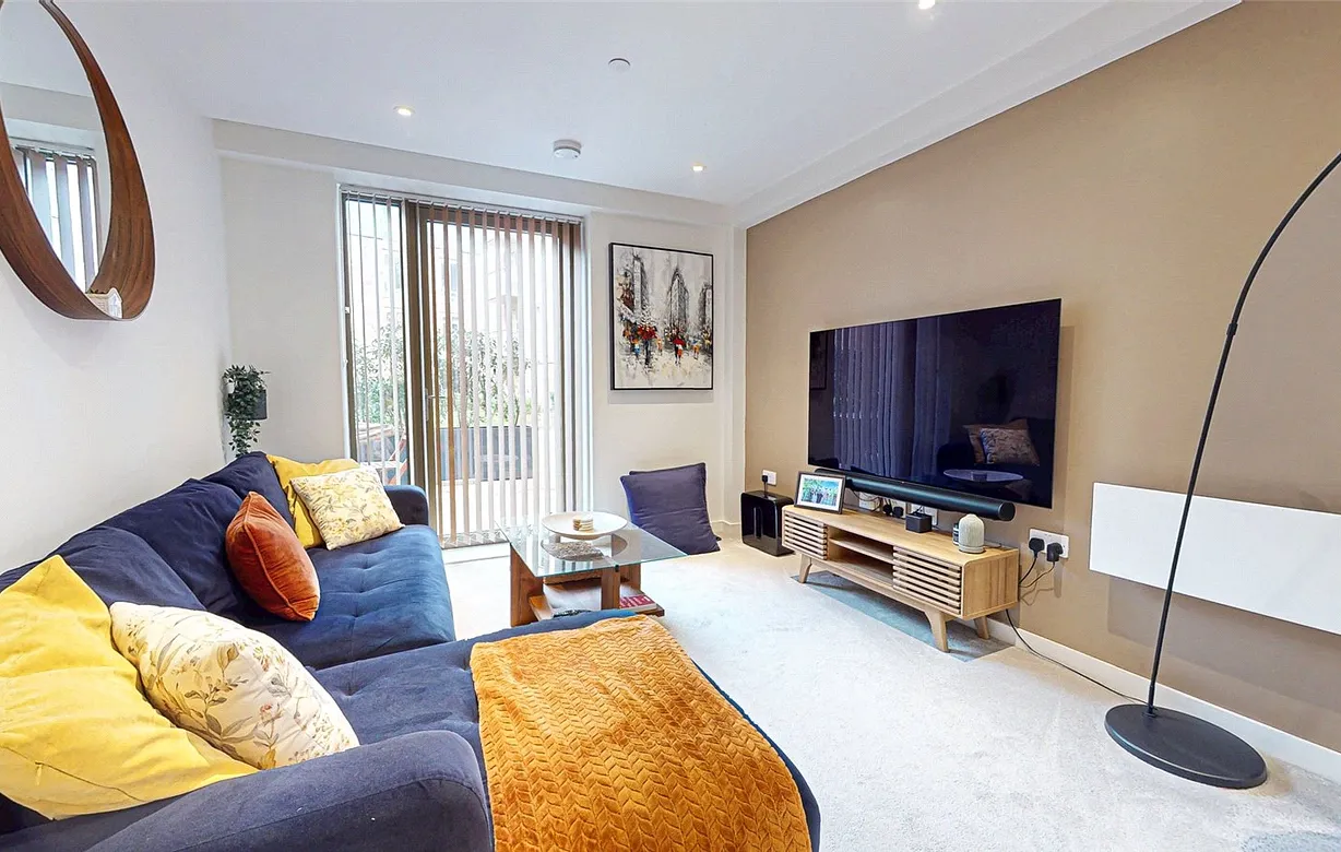 2 bedroom apartment for sale - Bentley Hurst