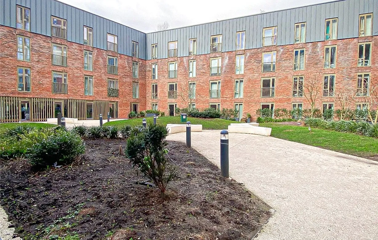 2 bedroom apartment for sale - Bentley Hurst