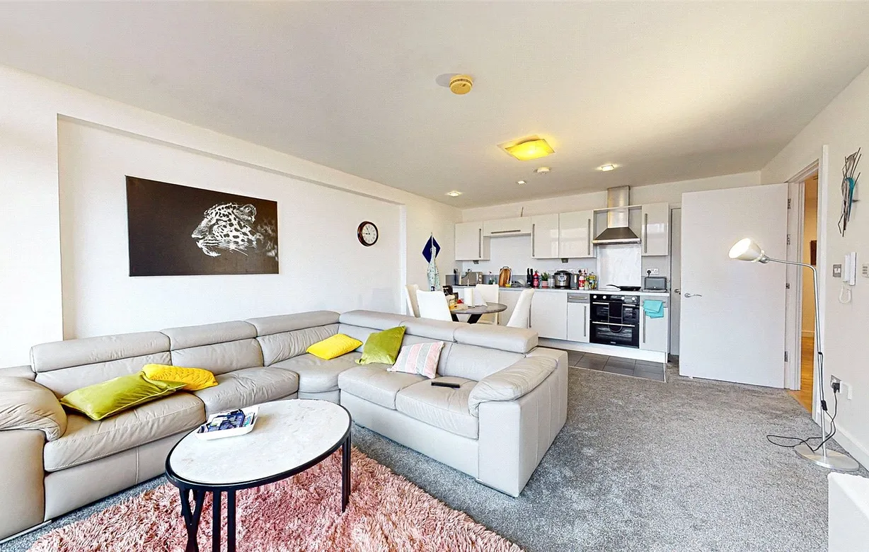2 bedroom apartment for sale - Bentley Hurst