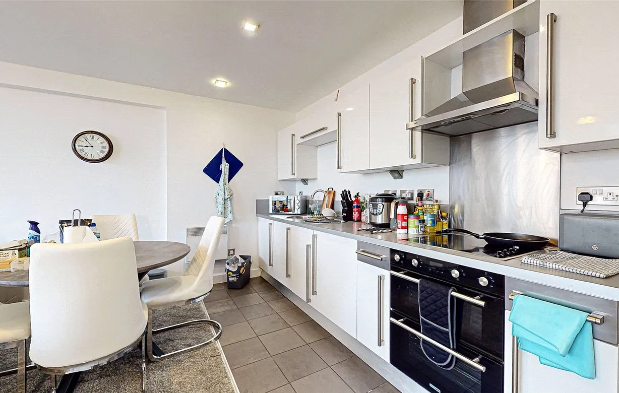2 bedroom apartment for sale - Bentley Hurst