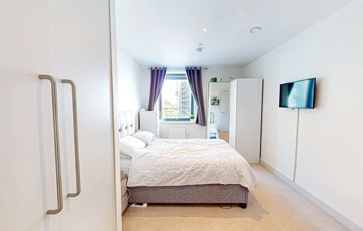 2 bedroom apartment to rent - Bentley Hurst